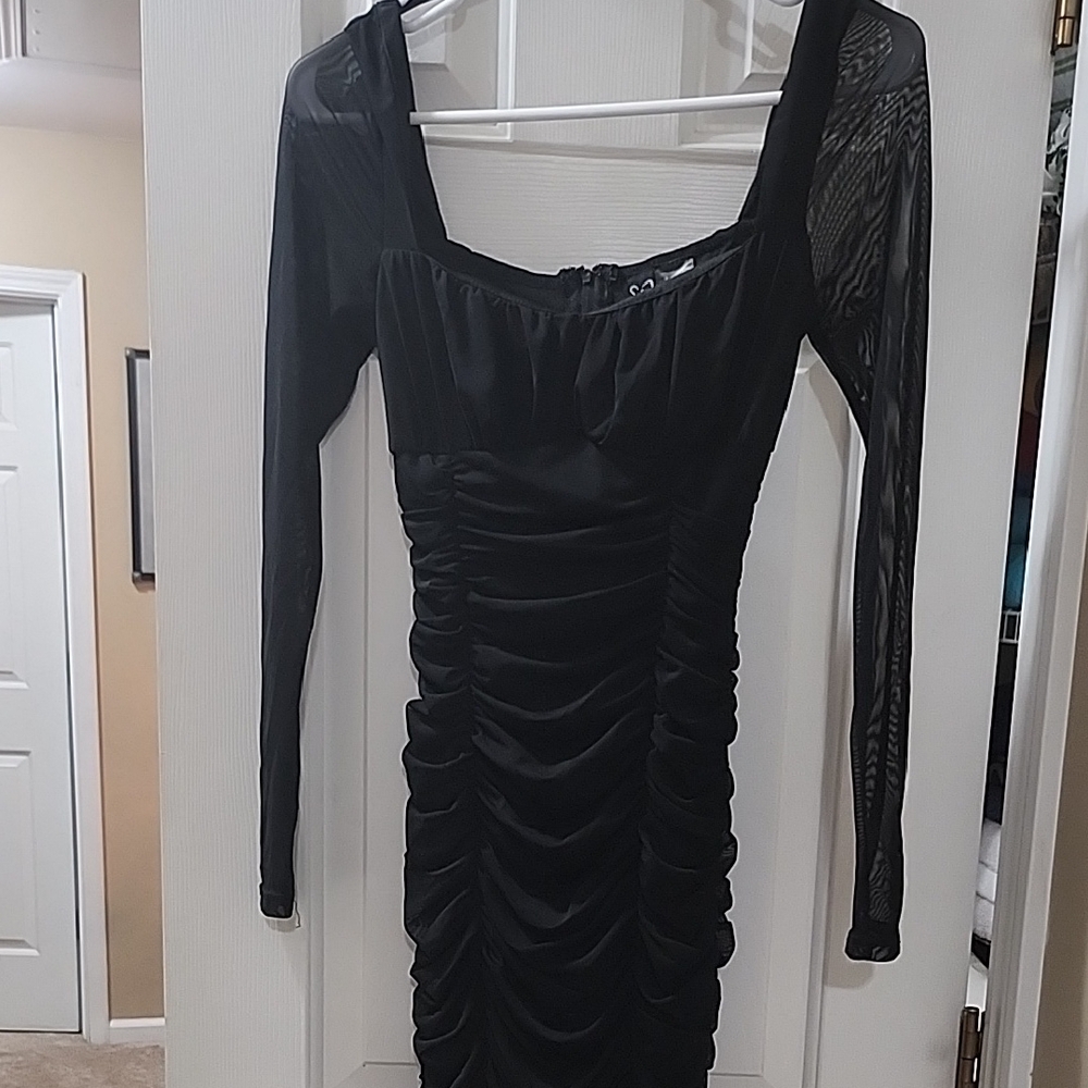 Windsor Black Ruched Long-Sleeve Bodycon Dress